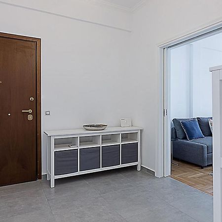 Spacious Two Bedroom Apartment In Central Location Athén Kültér fotó