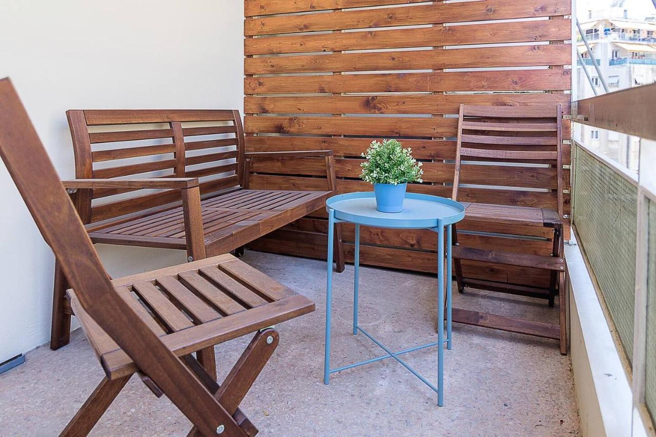 Spacious Two Bedroom Apartment In Central Location Athén Kültér fotó